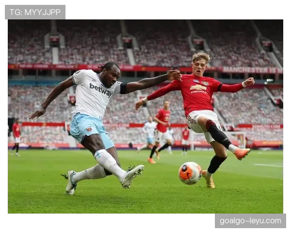 西汉姆联勇夺欧协联冠军,书写俱乐部历史新篇章 西汉姆联勇夺欧协联冠军,书写俱乐部历史新篇章