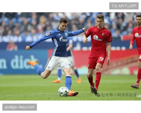 科隆主帅战术革新持续助力球队状态回暖，备受关注追求重返巅峰