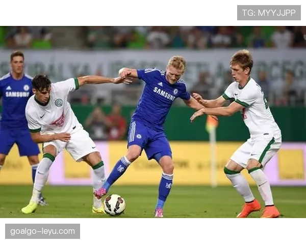 波尔图队在紧张对决中表现稳健，锁定胜局关键时刻分析