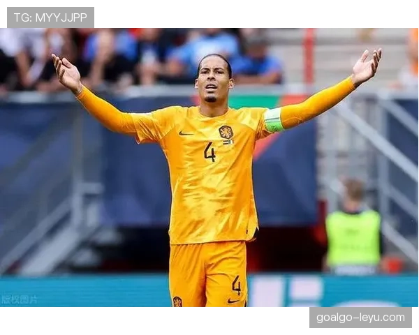 范戴克获金球奖亚军 荷兰中卫表现稳健备受认可